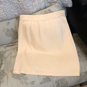 St John classic knit skirt